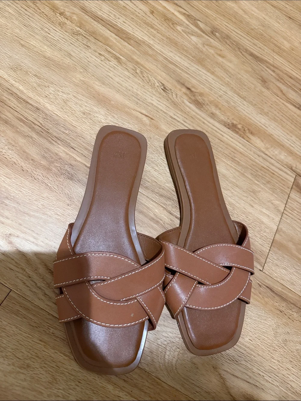 H&M sandals - Picture 2 of 3